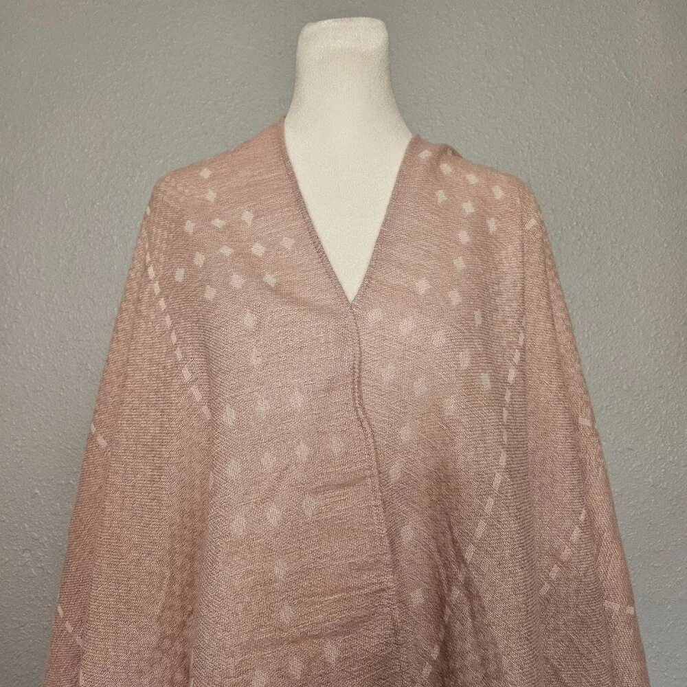 NWT GENTLE FAWN Hermosa Cardigan Womens M/L Pink Poncho Kimono Fringed Lagenlook
